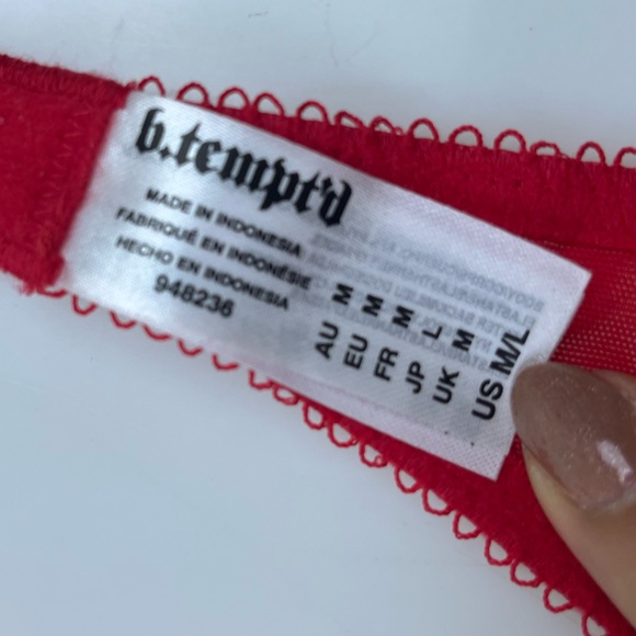 B’tempt’d Red Lace Garter Belt N273-7 - Picture 3 of 4